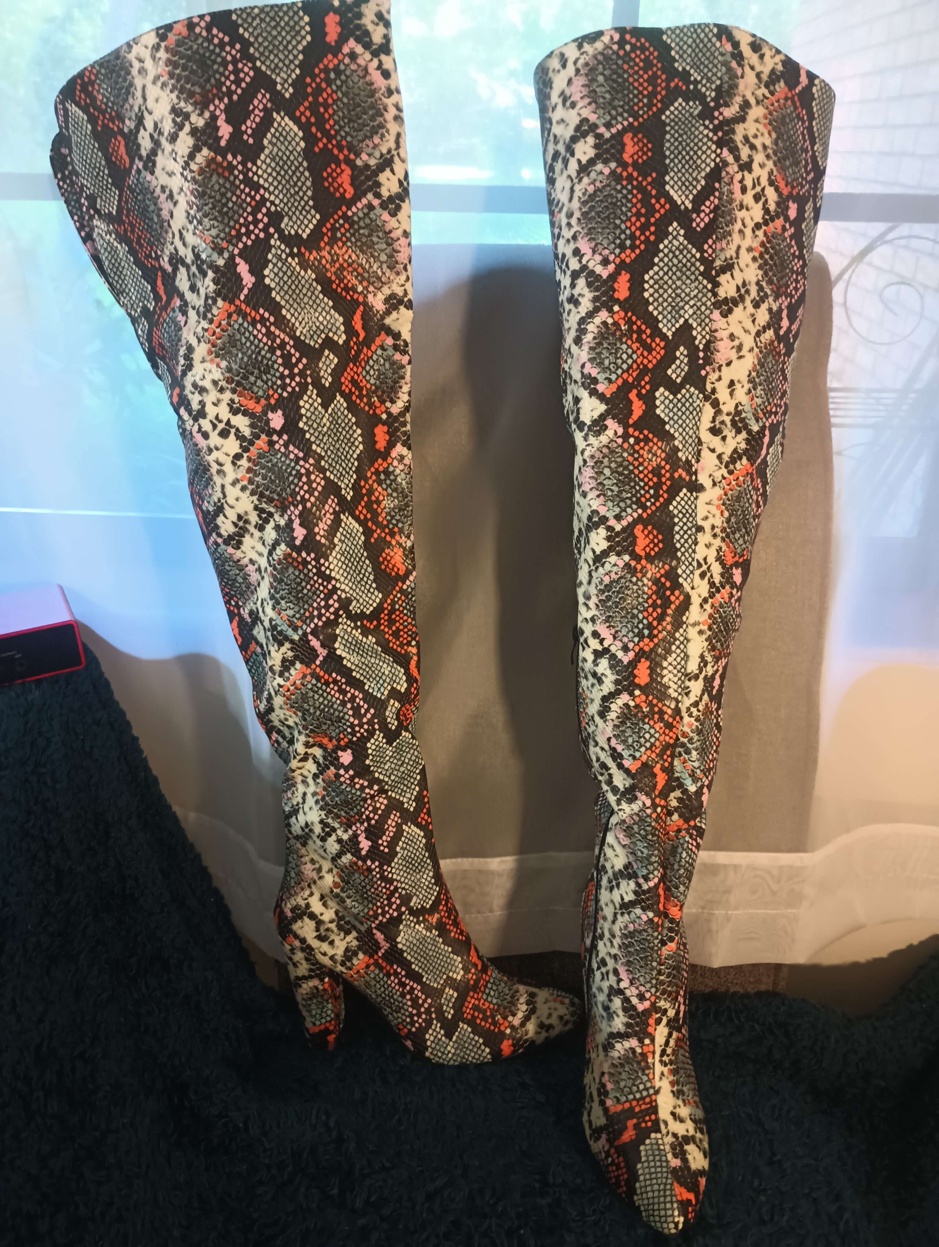 Dominique Nicole Size 8W Thigh High Boots