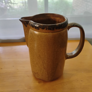 Vintage McCoy Pottery 1429 Brown Drip Glaze Pitcher USA – 7.5” Stoneware Jug