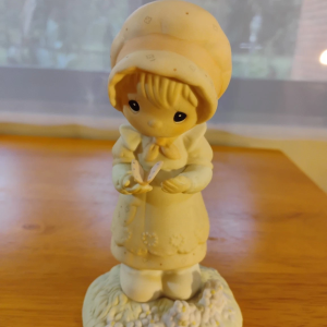 Precious Moments “We Are God’s Workmanship” 1982 Figurine #E-9258