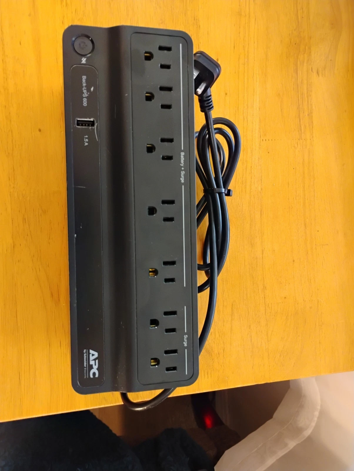 APC BE600M1 600VA 120V Backup Battery Power Supply with 1 USB Charging Port