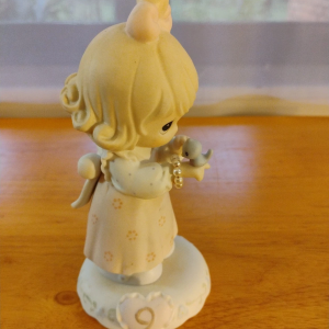 Precious Moments “We Are God’s Workmanship” 1982 Figurine #E-9258