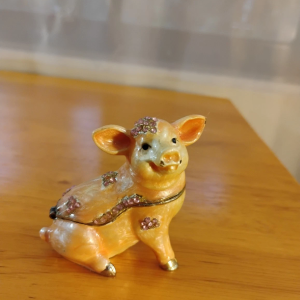 Jeweled Pig Trinket Box – Enameled Hinged Figurine with Magnetic Closure