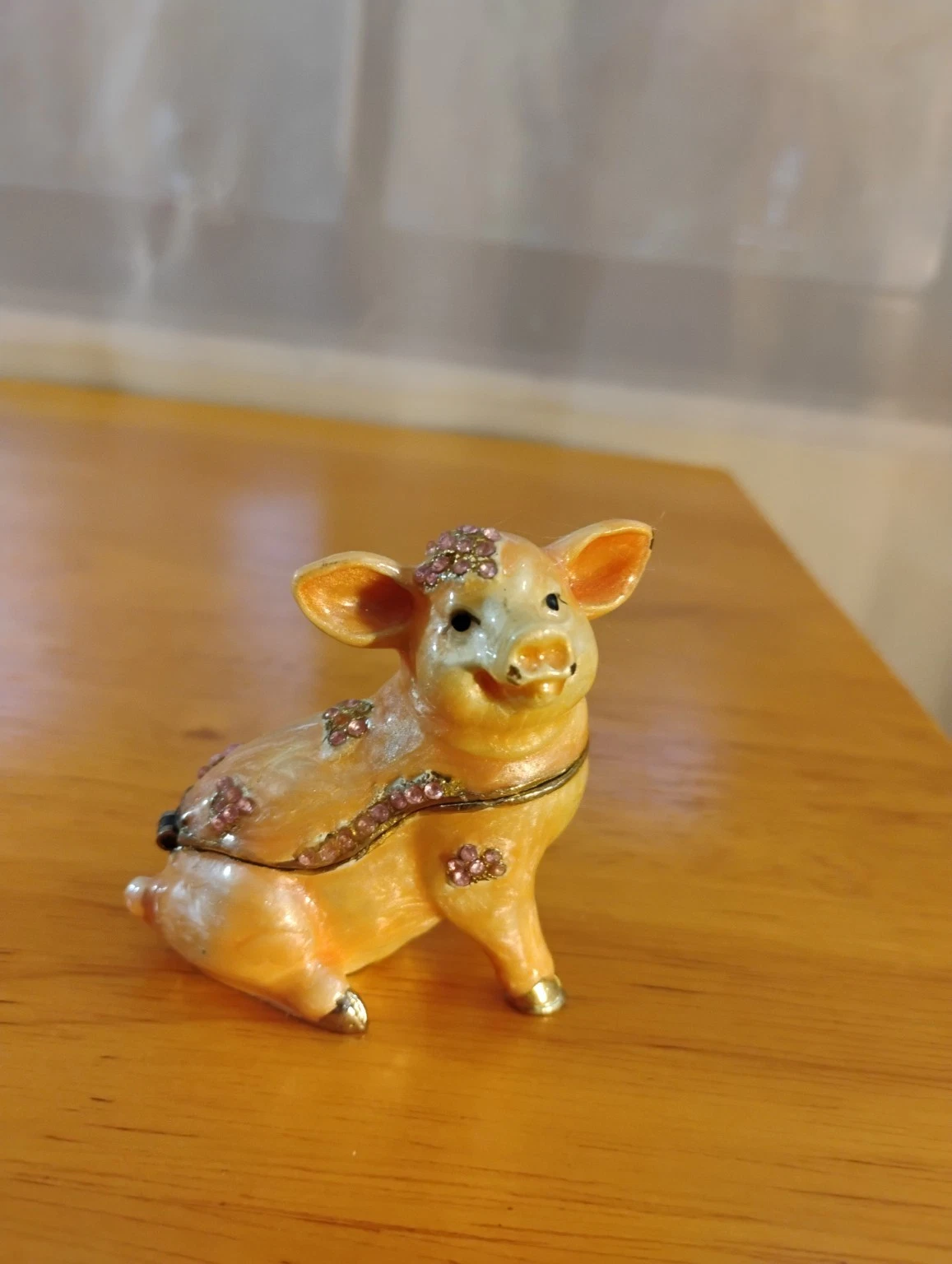 Jeweled Pig Trinket Box – Enameled Hinged Figurine with Magnetic Closure