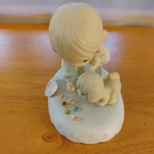 Precious Moments “Growing in Grace – Age 8” 1995 Enesco Figurine #163759