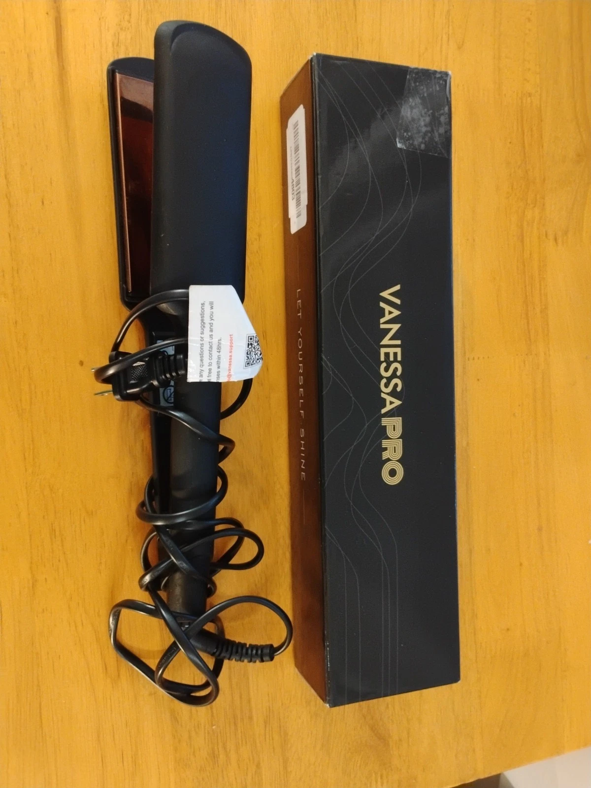 Vanessa Pro Hair Straightener With LCD Digital Display Model LM-115