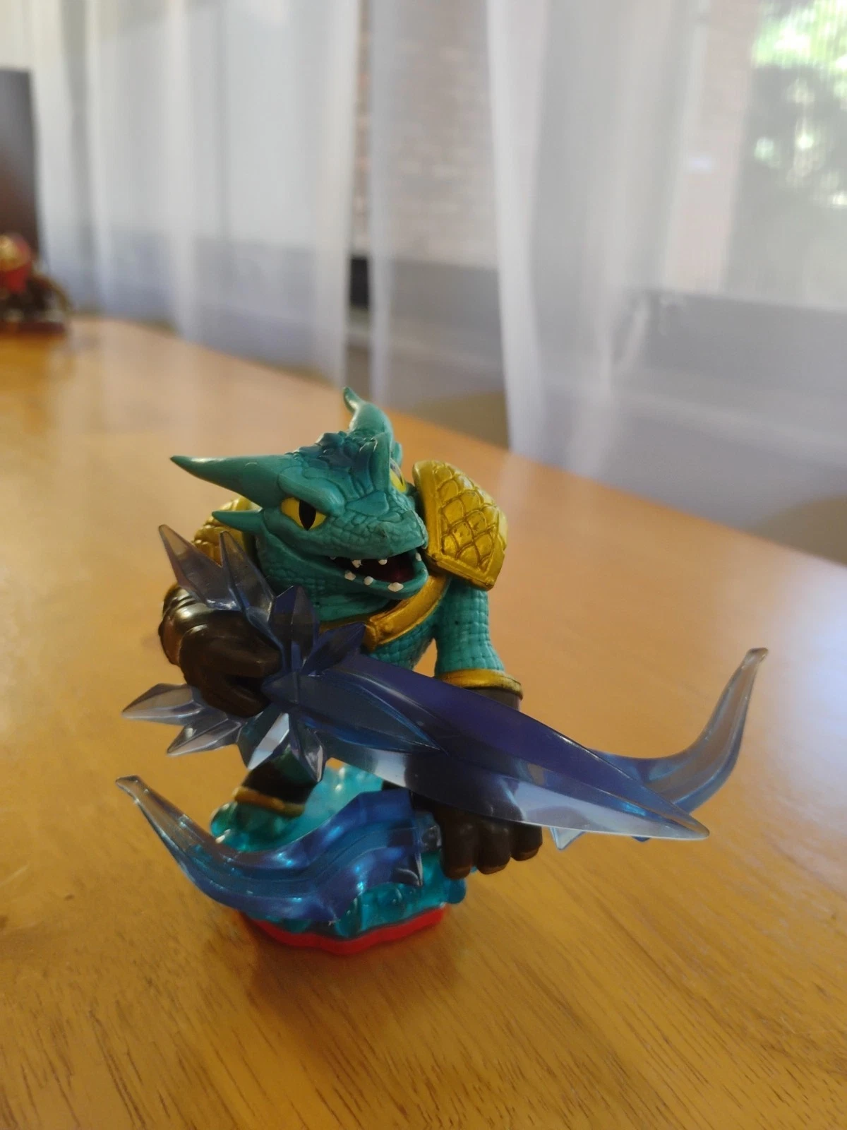Activision Skylanders Skylander Snap Shot Trap Team TRAP MASTER Figure