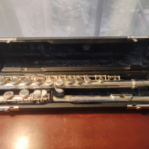 PRELUDE By CONN-SELMER FL-711 FLUTE + NICE CASE